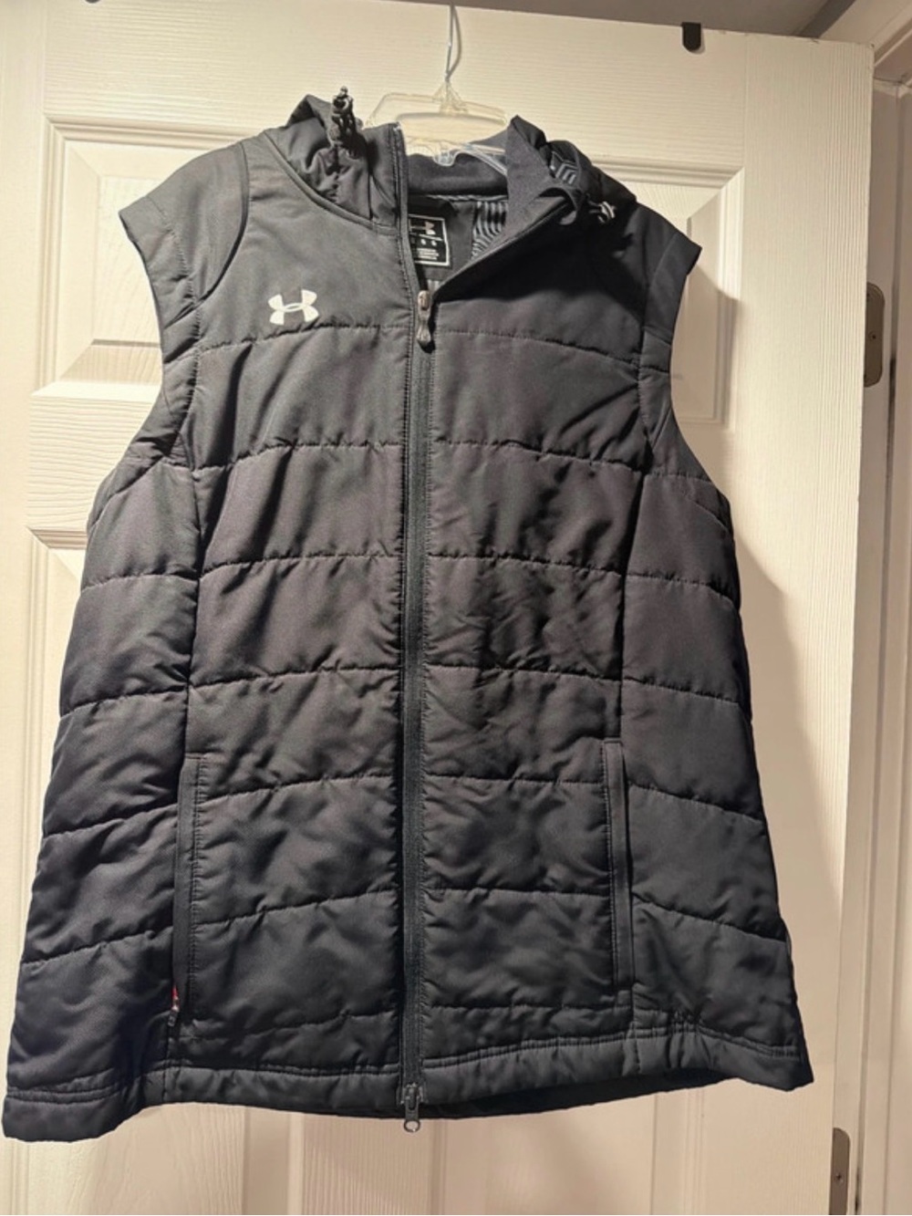 Under Armour Women's Black Quilted Hooded Puffer Vest